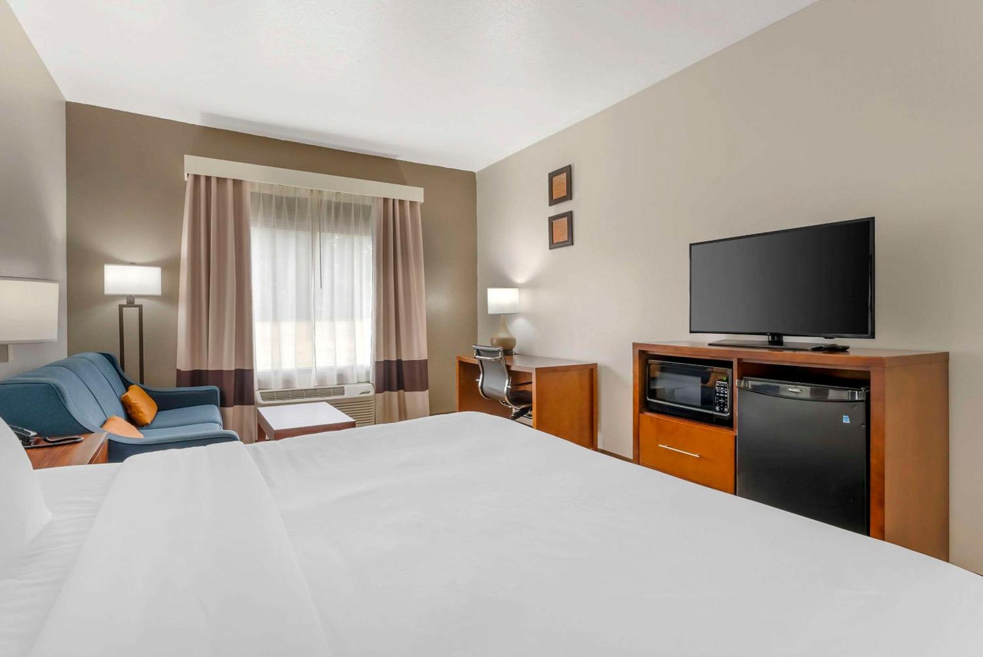 Comfort I-40 Inn Brownsville